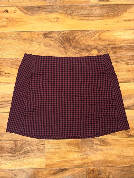 Urban Outfitters Dresses & Skirts - Urban Outfitters Burgundy and Black Mini Skirt